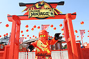 Neue Attraktion 2012: Flying Ninjago (gFoto:MartiN Schmitz)